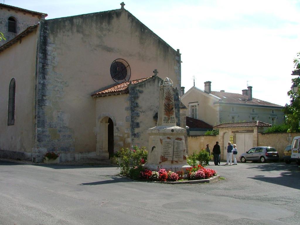 Le Petit Lavoir Saint-Paul-Lizonne Extérieur photo