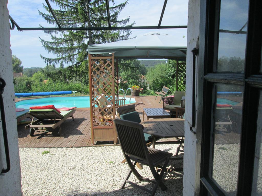 Le Petit Lavoir Saint-Paul-Lizonne Extérieur photo